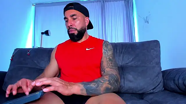 roman muscle online show from 03-03-26, 09:11