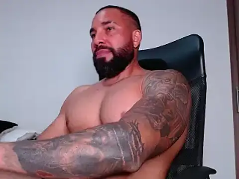 Snapshot of roman_muscle chatting on 03-18-25, 05:12 roman muscle online show from 03-18-25, 05:12