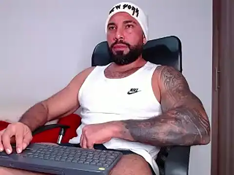 Snapshot of roman_muscle chatting on 02-12-25, 03:40 roman muscle online show from 02-12-25, 03:40