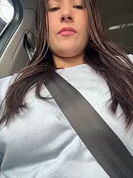 Snapshot of ValeryLovee chatting on 12-22-25, 08:31 ValeryLovee online show from 12-22-25, 08:31