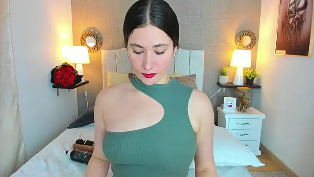 Snapshot of ValeryLovee chatting on 11-29-25, 04:01 ValeryLovee online show from 11-29-25, 04:01