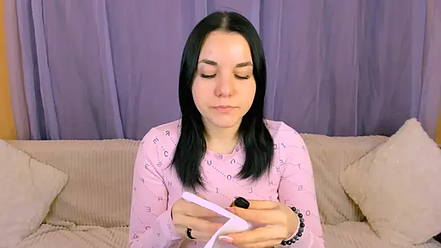 Kate Ree online show from 01-13-26, 05:55