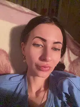 Starry Siren online show from 04-15-26, 03:49