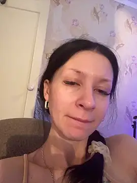 Starry Siren online show from 11-30-25, 07:09