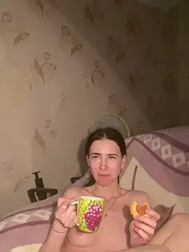 Starry Siren online show from 02-25-26, 05:13