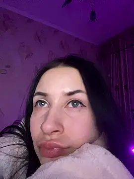 Starry Siren online show from 10-13-25, 06:42