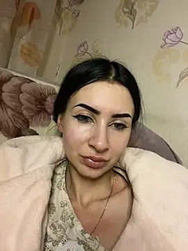 Starry Siren online show from 12-21-24, 05:39