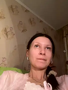 Starry Siren online show from 12-04-25, 03:22