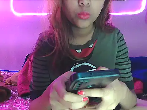 Snapshot of your_Shanvi chatting on 02-06-25, 04:58 your Shanvi online show from 02-06-25, 04:58