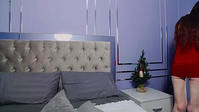 AngelinaWett online show from 12-18-25, 07:24