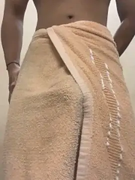 Snapshot of Shona5768 chatting on 11-24-25, 04:12 Shona5768 online show from 11-24-25, 04:12