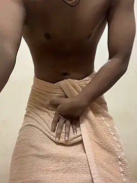 Snapshot of Shona5768 chatting on 12-19-25, 04:38 Shona5768 online show from 12-19-25, 04:38