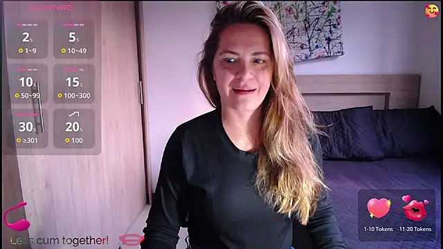 ParisW online show from 10-08-25, 10:32