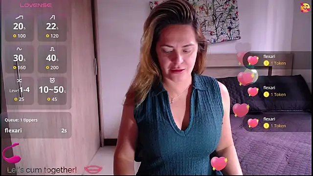 ParisW online show from 10-27-25, 03:57