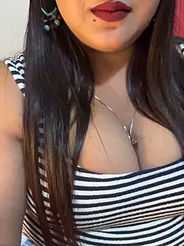 Snapshot of Ayesha_mahi chatting on 10-14-25, 04:51 Ayesha mahi online show from 10-14-25, 04:51