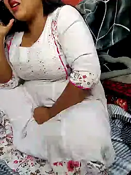 Snapshot of Ayesha_mahi chatting on 01-30-25, 08:43 Ayesha mahi online show from 01-30-25, 08:43