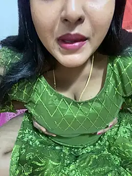 Snapshot of Ayesha_mahi chatting on 03-18-25, 07:44 Ayesha mahi online show from 03-18-25, 07:44