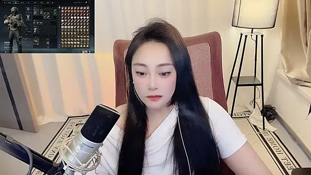 Snapshot of Daisy-77 chatting on 06-24-26, 01:10 Daisy-77 online show from 06-24-26, 01:10