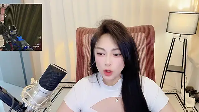 Snapshot of Daisy-77 chatting on 06-15-26, 12:38 Daisy-77 online show from 06-15-26, 12:38