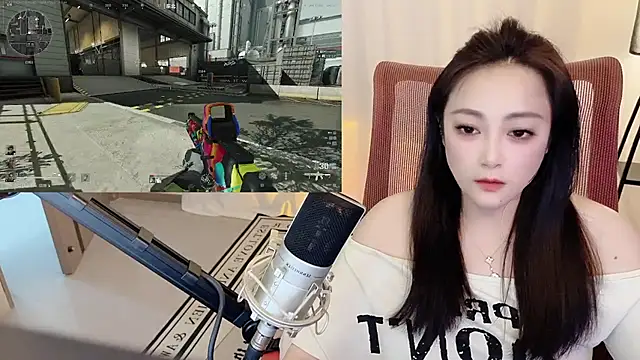 Snapshot of Daisy-77 chatting on 07-08-26, 01:45 Daisy-77 online show from 07-08-26, 01:45