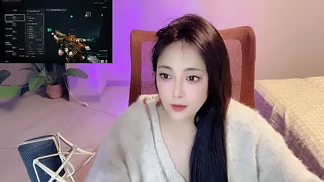 Snapshot of Daisy-77 chatting on 05-07-26, 11:35 Daisy-77 online show from 05-07-26, 11:35