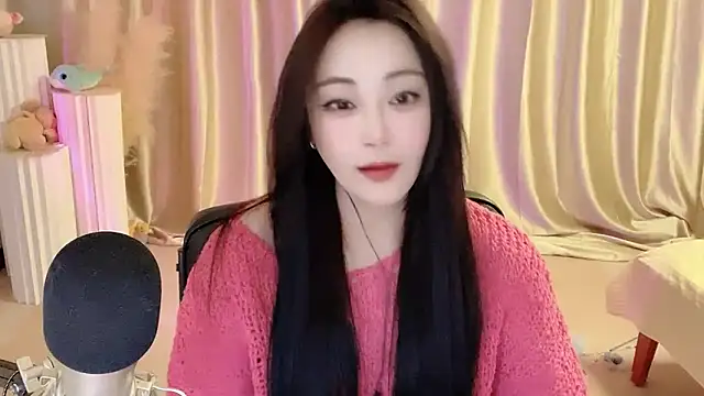 Snapshot of Daisy-77 chatting on 03-13-25, 09:37 Daisy-77 online show from 03-13-25, 09:37