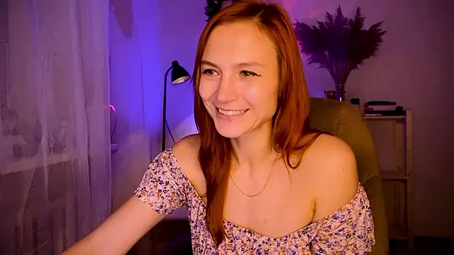 Snapshot of _polly_milk chatting on 12-02-24, 09:19  polly milk online show from 12-02-24, 09:19