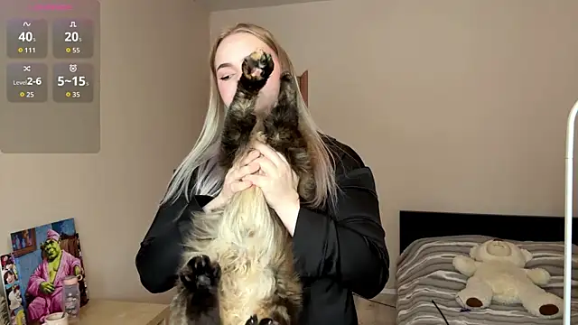 Snapshot of ZaraCreedon chatting on 02-19-26, 05:37 ZaraCreedon online show from 02-19-26, 05:37