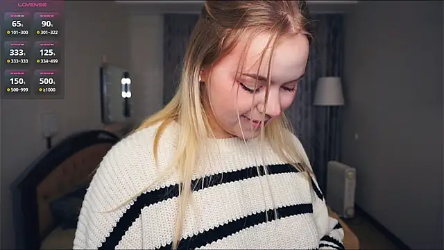 ZaraCreedon online show from 10-10-25, 05:08