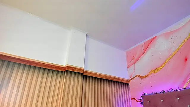 Daisy  rose online show from 02-17-25, 11:02