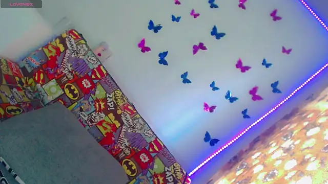 Snapshot of Perla_Hotcortes chatting on 06-19-26, 06:25 Perla Hotcortes online show from 06-19-26, 06:25