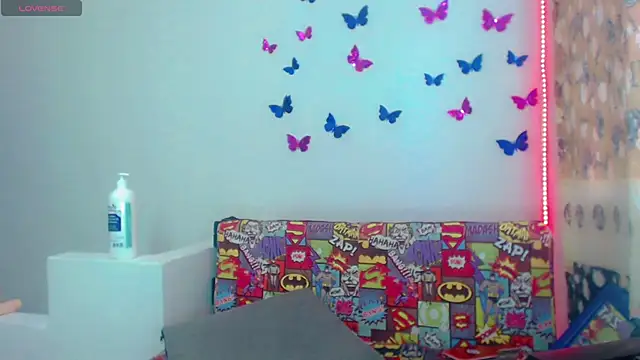 Snapshot of Perla_Hotcortes chatting on 06-08-26, 11:33 Perla Hotcortes online show from 06-08-26, 11:33