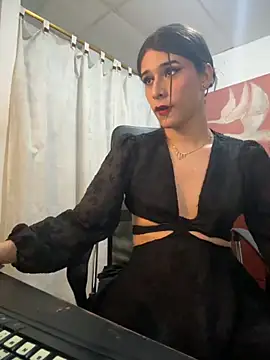 misstresbigcockts online show from 10-11-25, 04:30