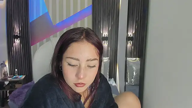 emily layton online show from 02-02-26, 12:20