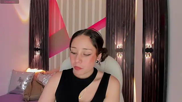 emily layton online show from 03-13-25, 02:01
