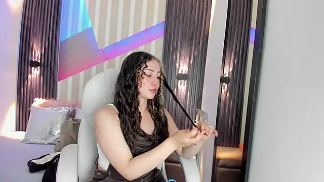 emily layton online show from 10-15-25, 02:36