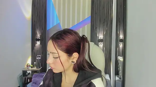 emily layton online show from 02-05-26, 12:50