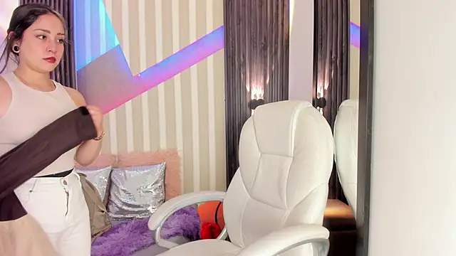 emily layton online show from 10-25-25, 03:45