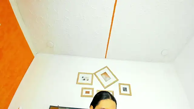Snapshot of Alison_Chan_ chatting on 07-03-26, 09:21 Alison Chan online show from 07-03-26, 09:21