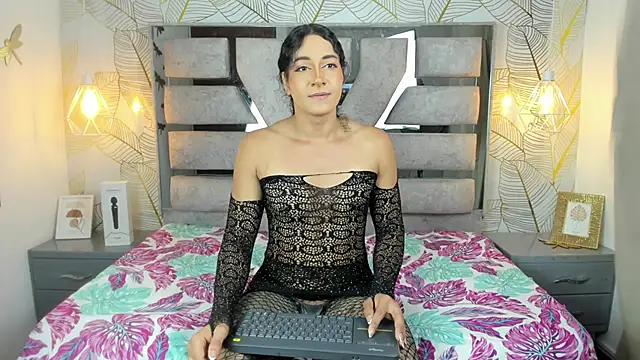 Alison Chan  online show from 04-02-26, 05:41