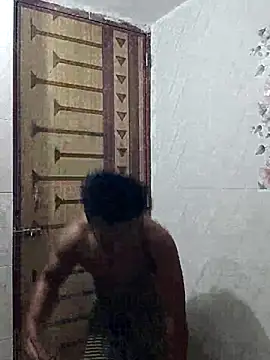 Snapshot of HunkyAriyan chatting on 02-25-25, 03:53 HunkyAriyan online show from 02-25-25, 03:53