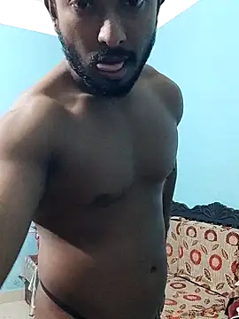 Snapshot of HunkyAriyan chatting on 02-07-25, 01:01 HunkyAriyan online show from 02-07-25, 01:01