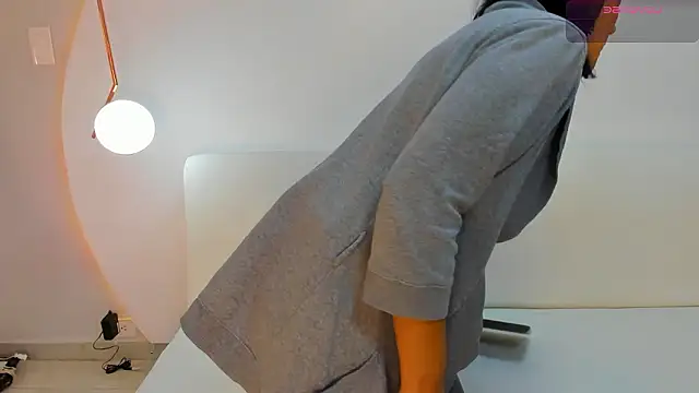 Ada Monroe10 online show from 01-16-26, 01:26