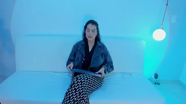 Ada Monroe10 online show from 01-07-26, 01:49