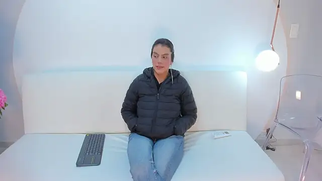 Ada Monroe10 online show from 01-13-26, 01:37