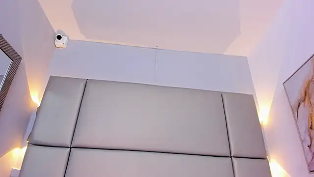 tifanyhills  online show from 01-10-25, 10:36