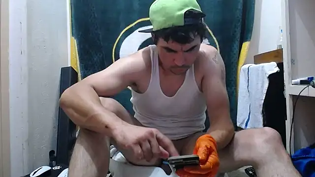 Snapshot of Apeezy14 chatting on 03-16-25, 09:49 Apeezy14 online show from 03-16-25, 09:49