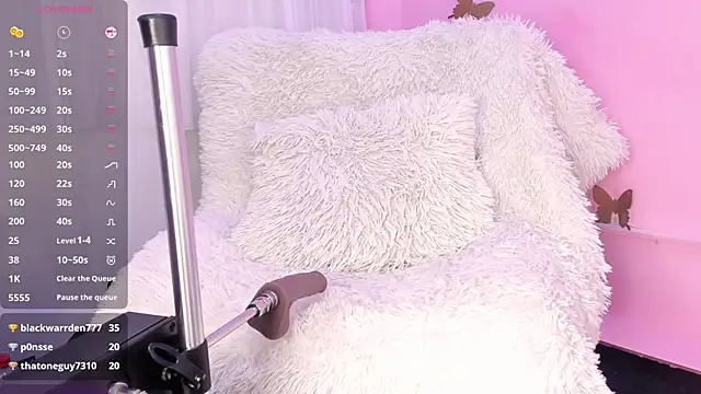 Snapshot of Alba_Olimpo chatting on 03-02-25, 10:26 Alba Olimpo online show from 03-02-25, 10:26