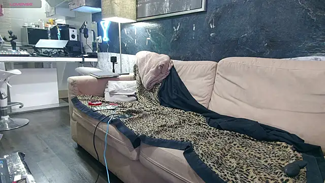 Doggyray44 online show from 01-22-25, 07:45