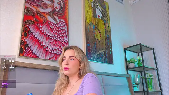 Snapshot of LiliBanger chatting on 06-19-26, 04:18 LiliBanger online show from 06-19-26, 04:18